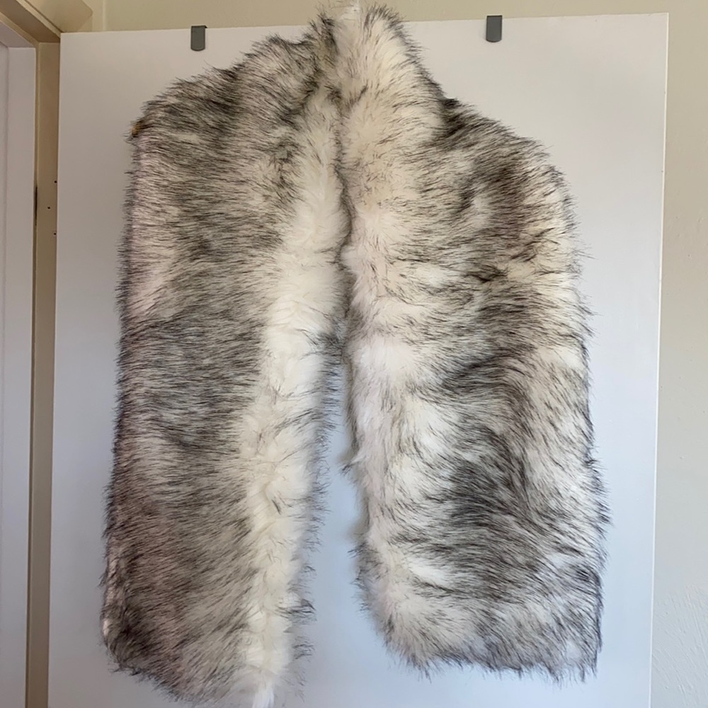 Faux fur shawl with silk lining
